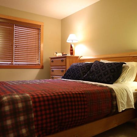 Apartment 405 Bear Creek Crossing Canmore Kültér fotó