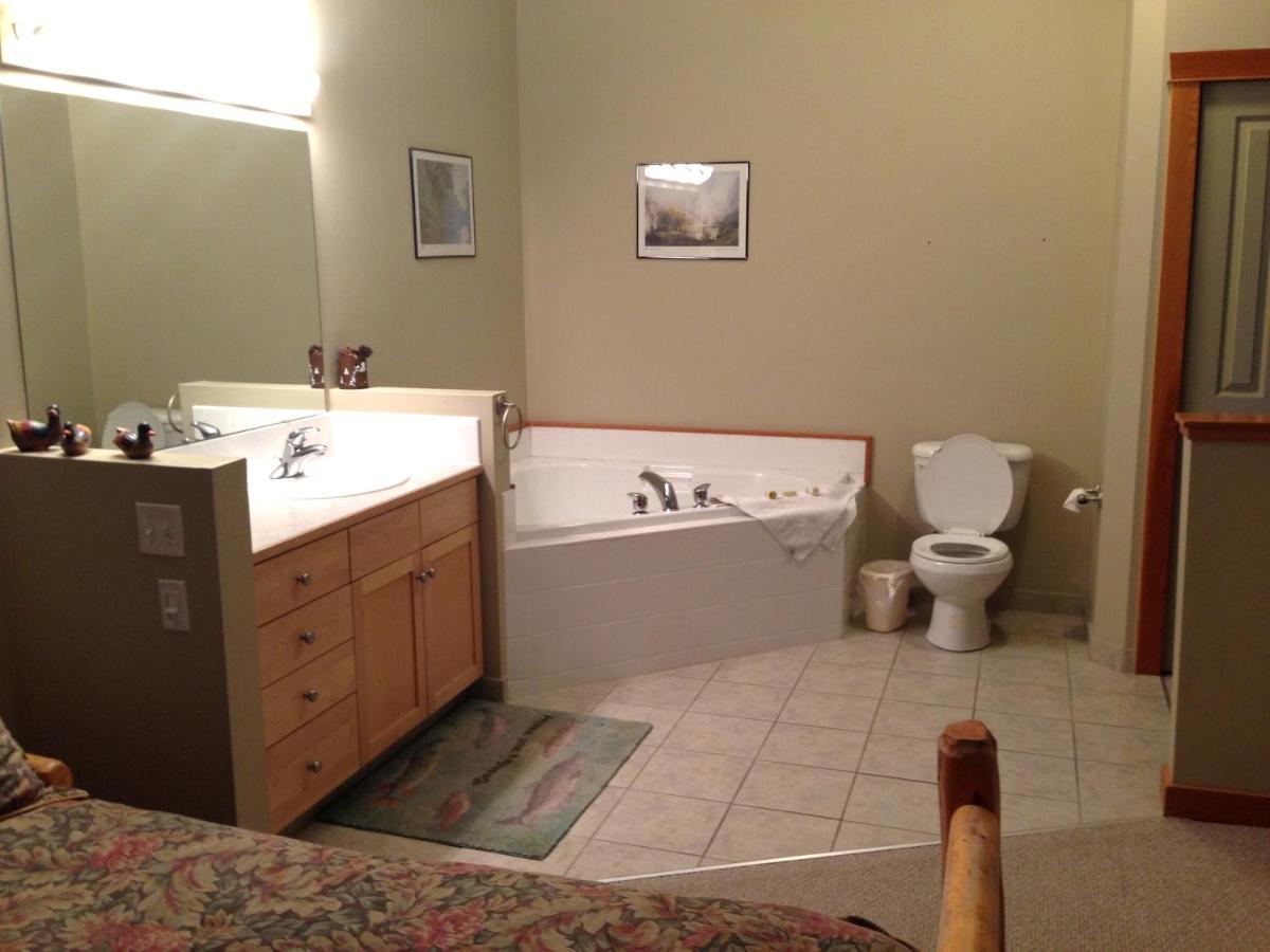 Apartment 405 Bear Creek Crossing Canmore Kültér fotó